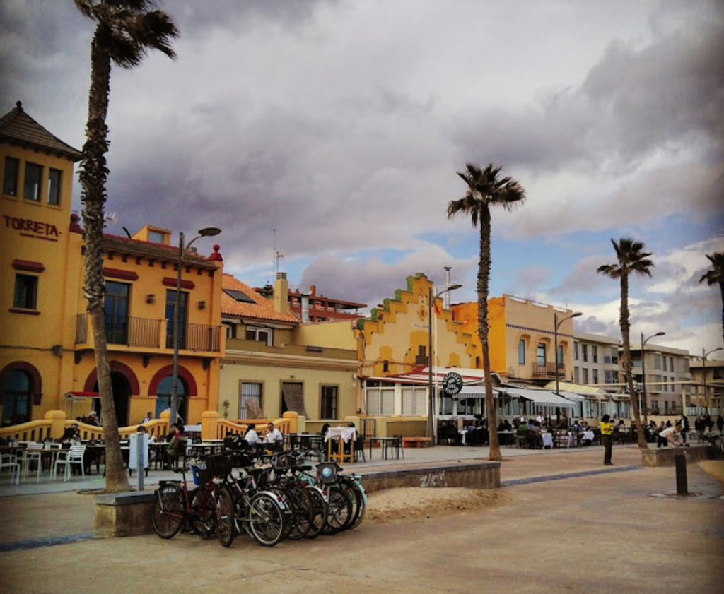 Патакона, Валенсия: обзор района и недвижимости. Пляж Патакона Валенсия