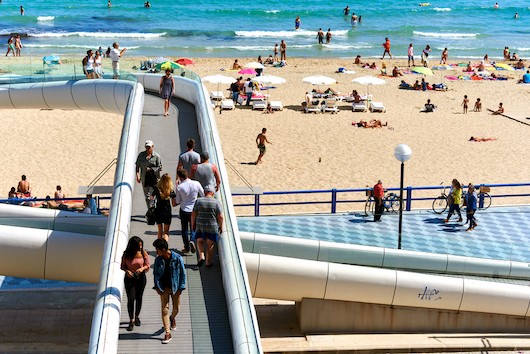 Beachside homes in Alicante: prices