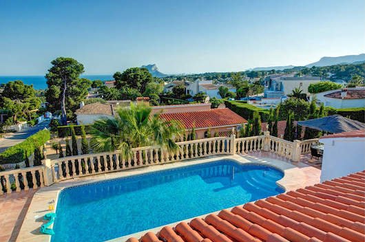 Buy cheap property in Moraira