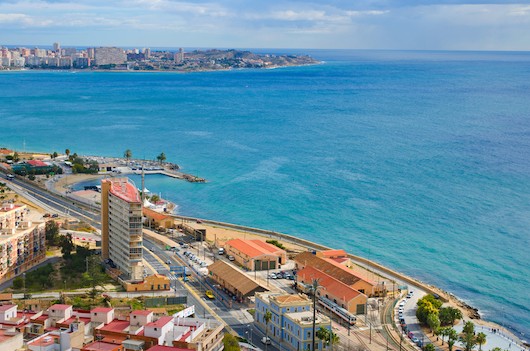 Недвижимость в Аликанте у моря недорого
