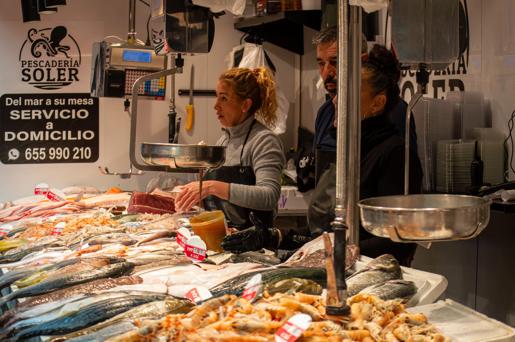 Märkte an der Costa del Sol: Marktstand mit Lebensmitteln